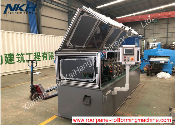 comprare Rotolo ad alta velocità del cappuccio di Ridge del tetto del metallo che forma macchina con il rinforzo di goffratura online manufacture
